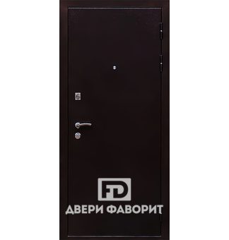 уличная металлическая дверь с шумоизоляцией усилена тремя петлями